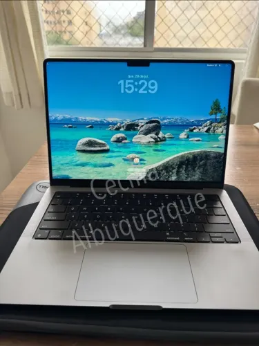 Vendo Macbook Pro 14' M2 - Tela Liquid Retina XDR (Seminovo)