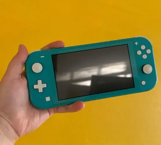 Nintendo Switch Lite Turquesa + Acessórios