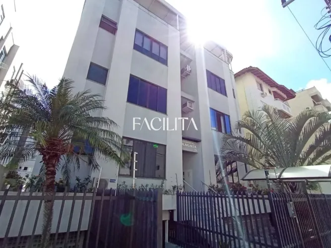 Apartamento com 2 quartos no bairro Abraão, Florianópolis.