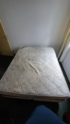 Cama Box Queen