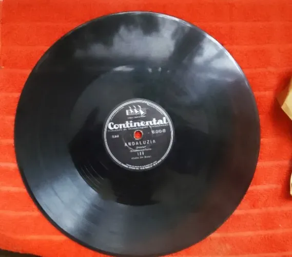 DISCO ANTIGO 78 RPM, ANDALUZIA/ DANSA RITUAL DO FOGO - EDU DA GAITA, R$70,00