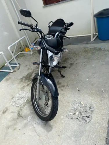 Vendo ou troco Start 160 