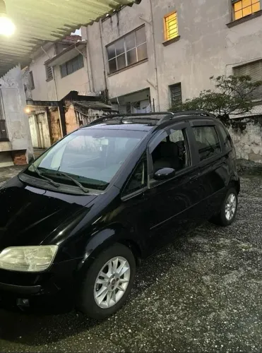 Fiat Idea ELX 1.4 MPI Fire Flex 8V 5P 2010