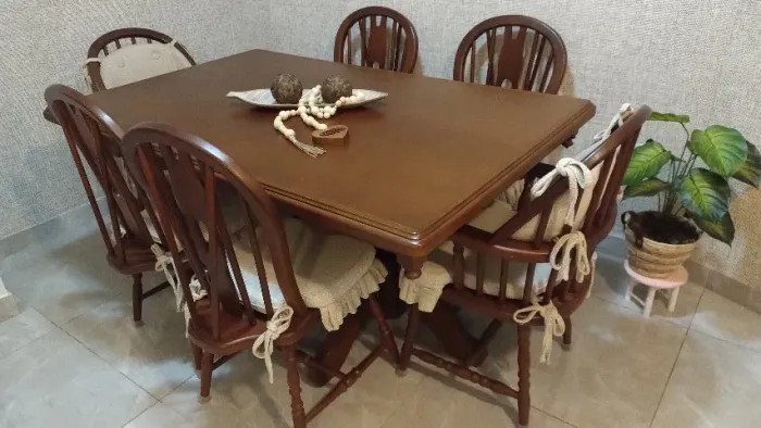 Mesa de jantar com 6 lugares Estilo Country