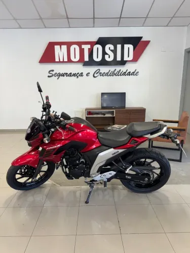 YAMAHA FZ25 FAZER ABS VERMELHO 2022