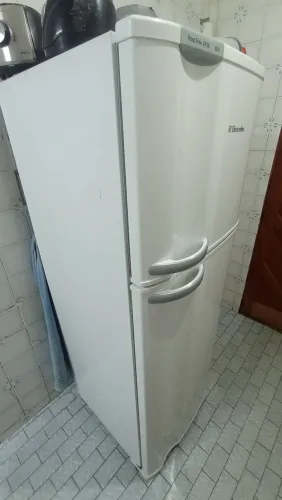 Geladeira Eletrolux DF38 A