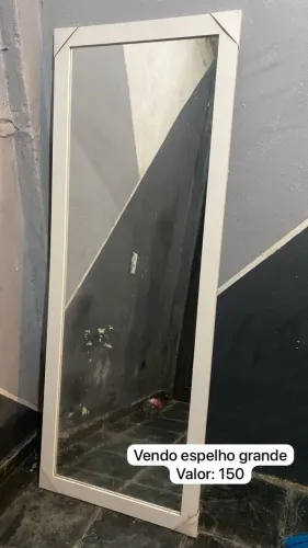 Vende-se este espelho