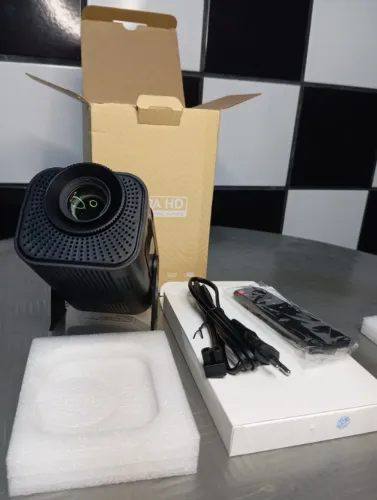 Projetor Led Hy320 Bluetooth Wifi e Android (Youtube, Netflix) 4k Full Hd - Novo Garantia