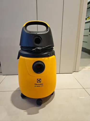 Aspirador ELETROLUX GT300 PRO