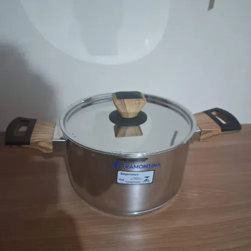 Tramontina Baquelite 20cm 3,6l Fundo Triplo indução Aço inox Panela Caçarola Funda