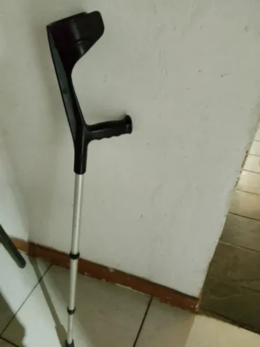 Muleta de ante braço canadense aluminio