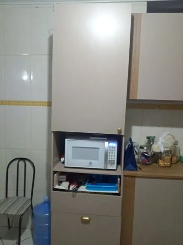 Armário de cozinha completo