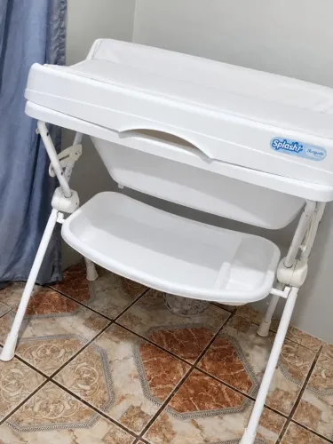 Banheira Burigotto com trocador