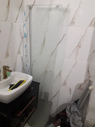 Vendo 2 Portas de vidro pra box de 1banheiro