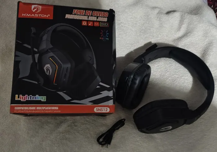 Vendo fone de ouvido profissional pra jogos marca H-Maston Novo nunca usado vendo por 250$