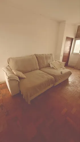 Um lindo sofá de 3 metros