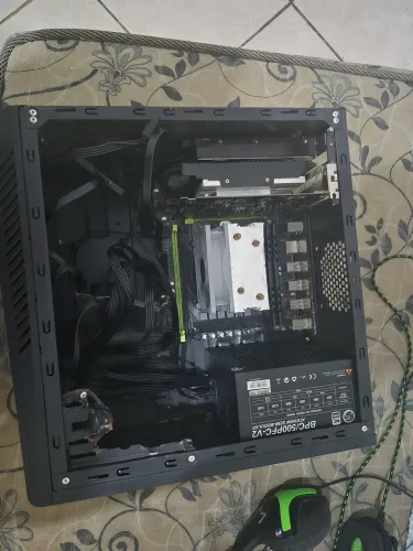 Pc kit xeon + RX 560 + MONITOR 60HZ BÁSICO 