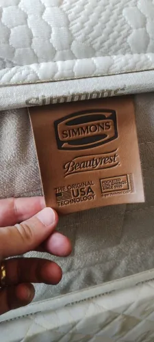 Colchão Simmons Beautyrest Highline + Cama Box Queen Simmons