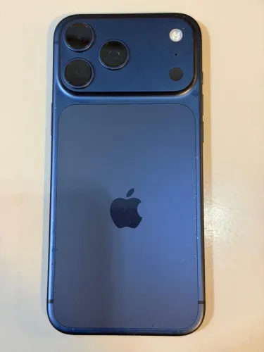 iPhone 17 pro Max 256 azul
