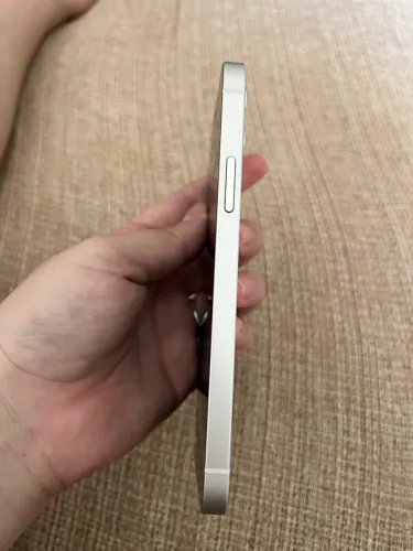iPhone 12 - única dona