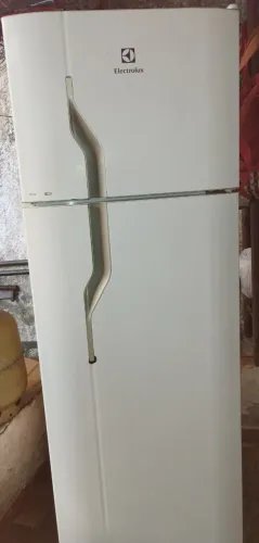 Geladeira Refrigerador Duplex Eletrolux 260 Litros Branca Dc35A