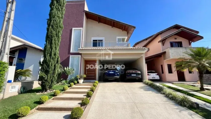 Casa de Alto Padrão | 4 Suítes, Suíte Master com Hidro, Gourmete Acabamento Premium