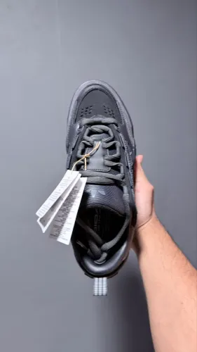 Tênis adidas ADI2000 preto- NUNCA USADO 41