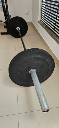 Kit Barra Olímpica 20kg + 20kg em Anilhas (Seminovo)