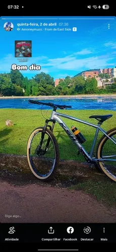 Vendo bicicleta,  único problema e uma peça na marcha que esta quebrado 