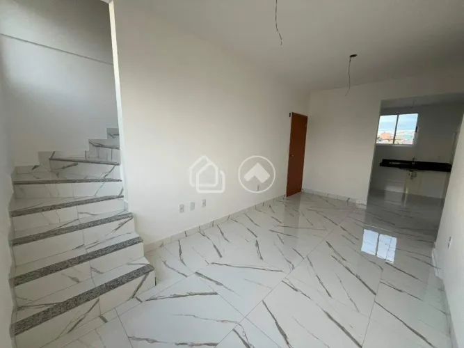 Cobertura à venda no Barreiro (BH) | 3 quartos, 1 suíte, 2 vagas e vista da montanha