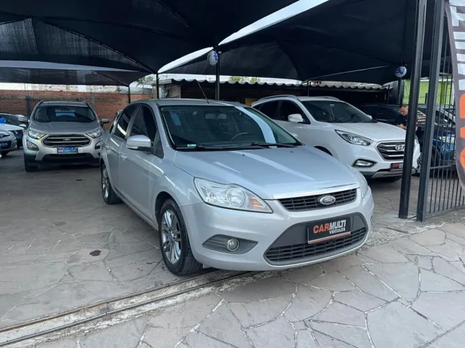 Ford Focus Sedan 1.6/1.6 Flex 8v/16v 4P Mec. 2013