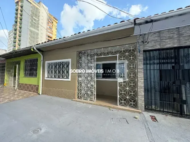 Casa na Quintino Bocaíuva com dois quartos