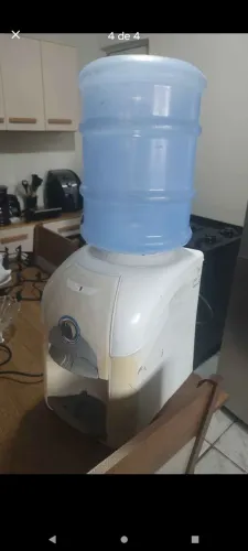 Gela água 