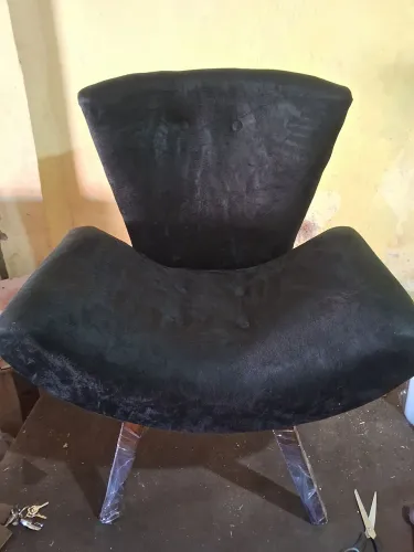 Poltronas borboletas novas no plástico uma 350$ na compra de 2 600$