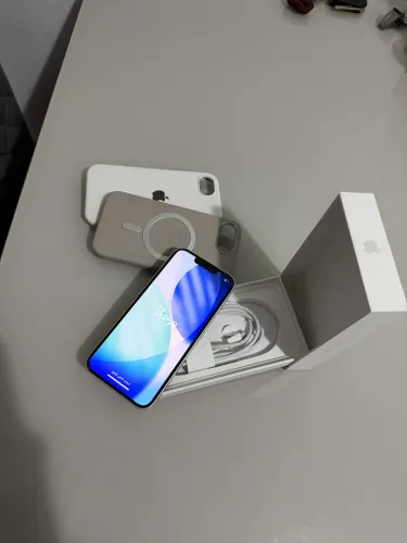 IPHONE 16e