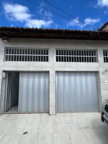 Casa toda forrada e toda na cerâmica