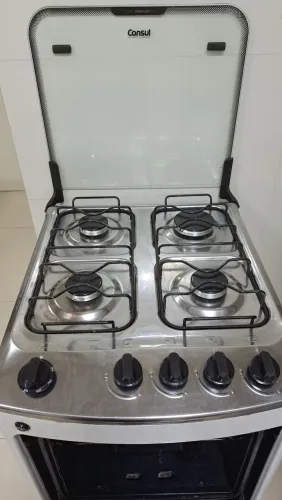 Fogão Consul 4 bocas, com mesa em inox e acendimento elétrico