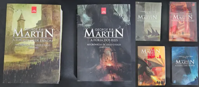 Coleção As Crônicas de Gelo e Fogo (Game of Thrones) + Fogo e Sangue - George R. R. Martin