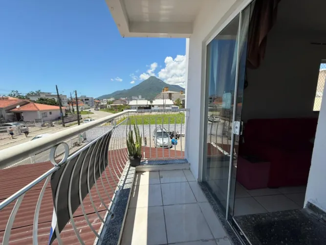 Apartamento para venda em Barra do Aririú com 2 quartos, 63m²