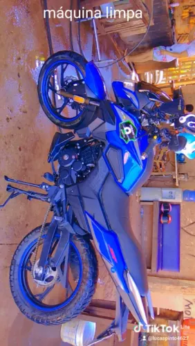 Vendo essa moto Shineray..pego uma entrada e parcelo o restante na promissória