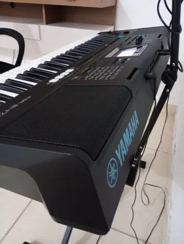 Teclado Yamaha psr E473