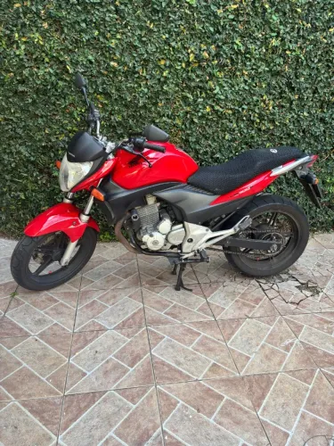 CB 300r Top Abaixo da fipe