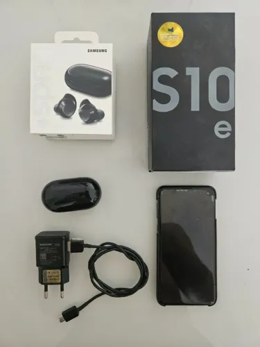 Samsung Galaxy S10e & Fone Galaxy Buds+