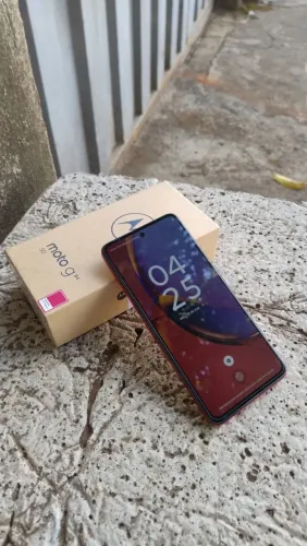 Moto g84 256 gb 8 de RAM