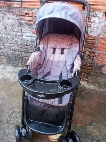 Carrinho de bebê ( passeio )