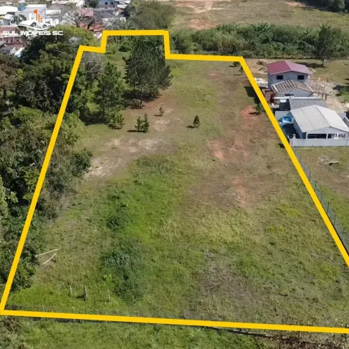 Amplo terreno em Penha proximo ao Beto Carreiro
