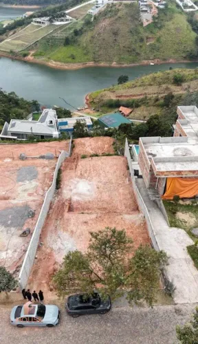 Terreno à venda, 1123 m² por R$ 687.360 - Àguas de Igaratá - Igaratá/SP