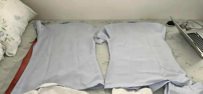 Lote de Uniformes Militares / Fardamento Azul e Branco + Cinto ? Conservados