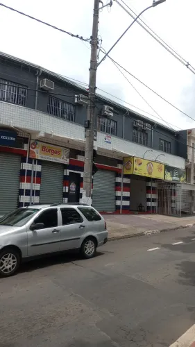 Prédio comercial com renda 