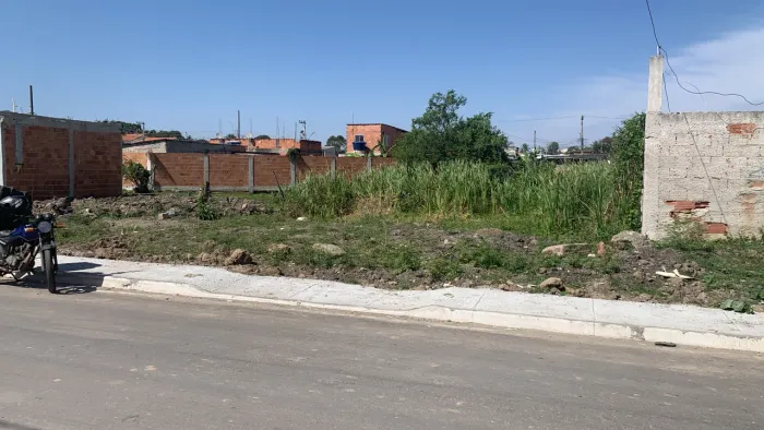 Vendo ou troco por carro terreno no km 32, 12 x 30